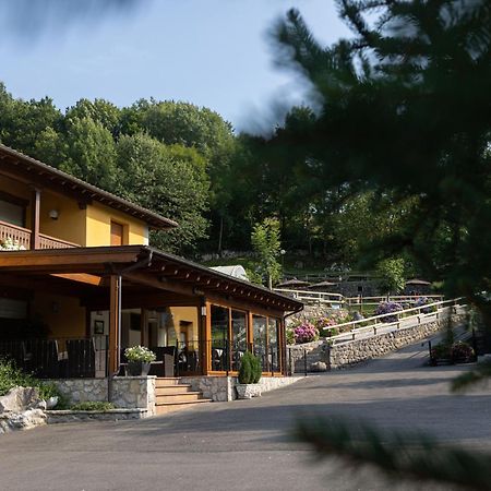 מסטאס דה קון Hotel & Spa Villa De Mestas מראה חיצוני תמונה