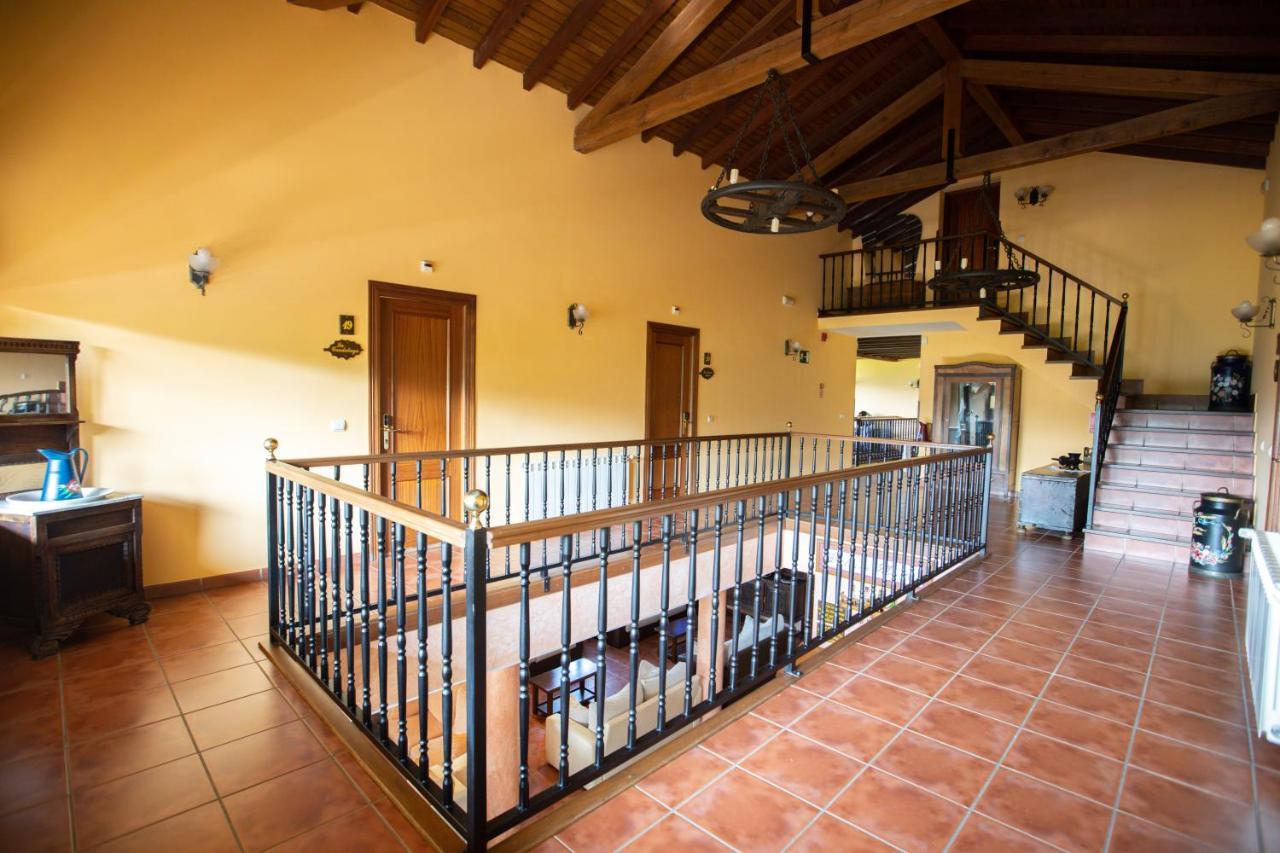 מסטאס דה קון Hotel & Spa Villa De Mestas מראה חיצוני תמונה