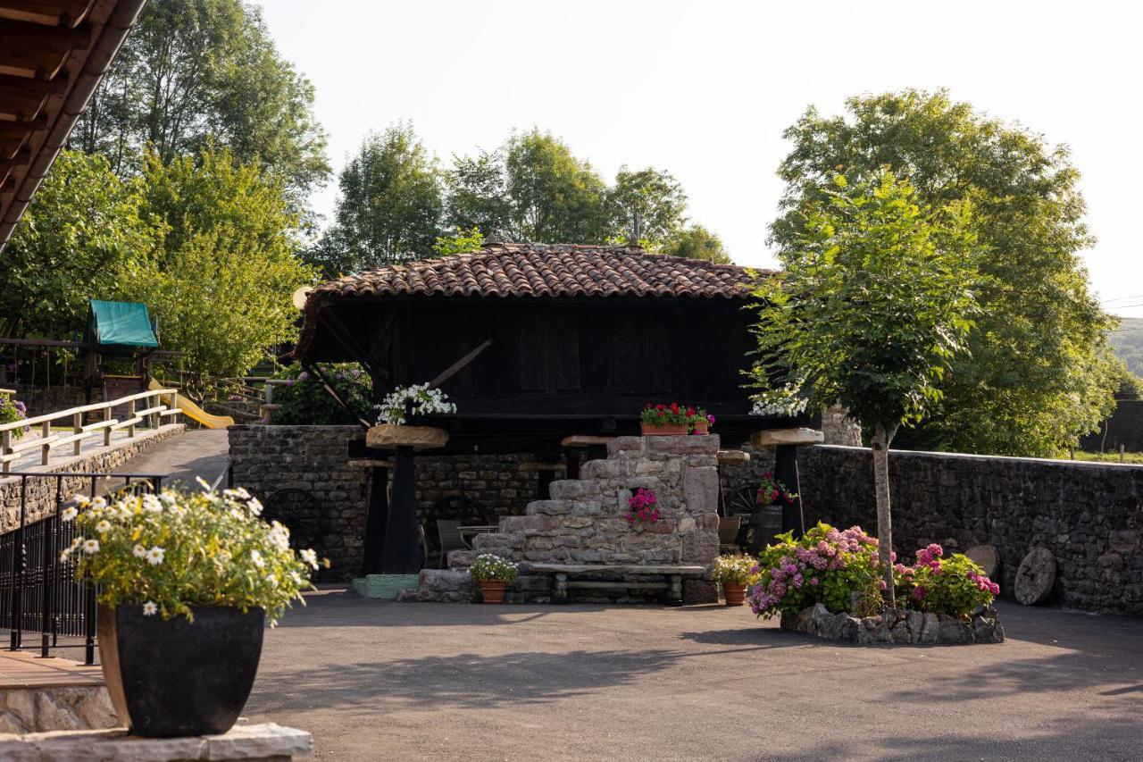 מסטאס דה קון Hotel & Spa Villa De Mestas מראה חיצוני תמונה